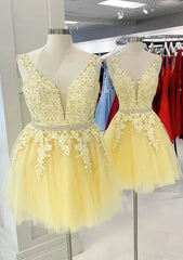 A-line V Neck Sleeveless Lace Tulle Short/Mini Homecoming Dresses With Beading Bandage