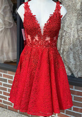 A-line V Neck Sleeveless Lace Short/Mini Homecoming Dresses With Beading