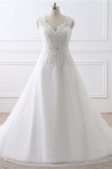 Elegant Sleeveless Long Wedding Dresses with Applique