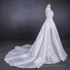 Long Sleeves Simple Elegant Wedding Dresses Lace Wedding Gowns