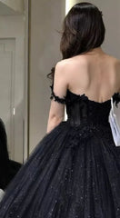 A Line Black Gothic Wedding Dresses Off the Shoulder Lace Tulle