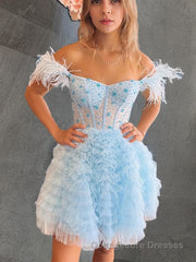 A-line/Princess Off-the-Shoulder Knee-Length Tulle Homecoming Dress with Cascading Ruffles