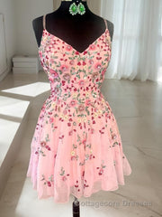 A-line/Princess Straps Short/Mini Lace Homecoming Dress with Appliques Lace