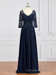 A-Line/Princess V-neck Chiffon Floor-Length Mother of the Bride Dresses With Appliques Lace