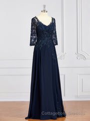 A-Line/Princess V-neck Chiffon Floor-Length Mother of the Bride Dresses With Appliques Lace