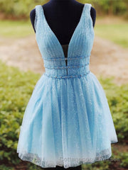 A-Line/Princess V-neck Short/Mini Tulle Homecoming Dresses