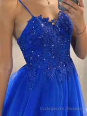 A-Line/Princess V-neck Sweep Train Tulle Prom Dresses With Appliques Lace