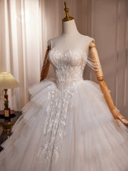 A-Line Sweetheart Neck Tulle Lace Light Champagne Long Wedding Dress with Beads