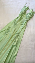 Beautiful A Line Spaghetti Straps Green Long Prom Dresses Backless Satin Evening Gowns