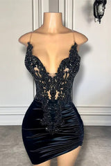 Black Sleeveless Short Prom Dresses with Spaghetti Straps and Beadings