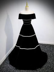 Black Velvet Off the Shoulder Pearls Prom Dresses