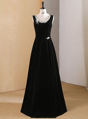 Black Velvet Scoop Neck Pearls Prom Dresses