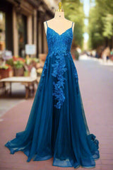 Blue A-line V Neck Prom Dresses Spaghetti Straps Sweep Train Tulle Evening Dresses With Appliqued