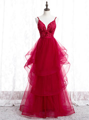 Burgundy Tulle Spagehtti Straps Appliques Beading Prom Dresses