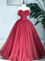 Burgundy Tulle Strapless Pleats Prom Dresses