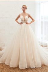 Champagne Spaghetti Straps V-neck Floor Length A-line Lace Tulle Wedding Dresses