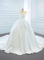 Come In a Wide Variety Of On-Trend Styles, White Ball Gown Satin Sweetheart Pleats Wedding Dresses With Train