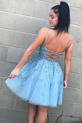 Cute A Line V Neck Light Blue Short Homecoming Dress with Appliques