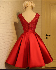 Cute Red Homecoming Dresses, Round Neckline Lace and Satin Party Dresses