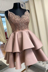 Cute V-Neck Lace Short Prom Dresses, A-Line Spaghetti Straps Homecoming Dresses