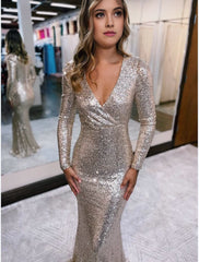 Elegant Sheath V-Neck Long Sleeves Sequin Prom Dresses