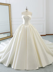 Ivory White Ball Gown Strapless Satin Wedding Dresses With Long Train