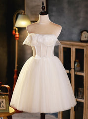 Ivory White Tulle Strapless Pearls Homecoming Dresses