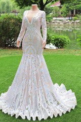 Long Sleeves Sequins Mermaid Prom Dresses Iridescent Shower Party V Neck Evening Dresses Chapel Train