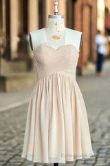 Lovely Short Chiffon Strapless Bridesmaid Dresses Sweetheart Homecoming Dress