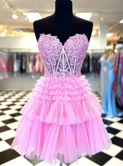 Pink Tulle Sweetheart Appliques Tiers Homecoming Dresses