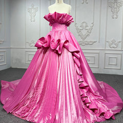 Quinceanera Dresses Princess Satin Ball Gown Tiered Strapless Sleeveless Evening Dresses