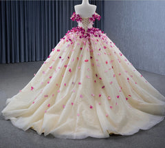 Romantic Heart  Off-the-Shoulder Tulle Quincea?era Dresses