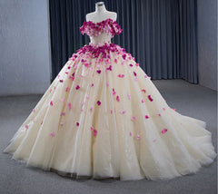 Romantic Heart  Off-the-Shoulder Tulle Quincea?era Dresses