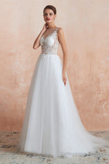 Sequins White Tulle Affordable Wedding Dresses with Appliques