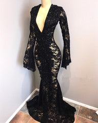 Sexy Long Sleeves Black Mermaid Prom Dresses Lace V-neck Long