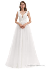 Tulle V-neck Backless Appliques Wedding Dresses