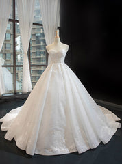 White Ball Gown Tulle Appliques Sweetheart Sleeveless Wedding Dresses