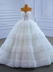 White Ball Gown Tulle Pleats Sweetheart Beading Wedding Dresses