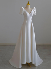 White Satin V-neck Short Sleeve Weddong Dresses