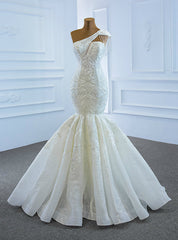 With 1000s Of White Mermaid Tulle Appliques One Shoulder Cap Sleeve Beading Wedding Dresses