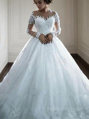 Ball Gown Bateau Court Train Tulle Wedding Dresses With Appliques Lace