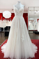 Graceful Long A-line Tulle V Neck Lace Open Back Wedding Dresses