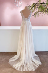 Long A-Line Sweetheart Tulle Backless Wedding Dress With Floral Lace