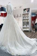 Long A-line V-neck Spaghetti Straps Tulle Lace Backless Wedding Dress