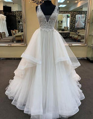 Long A-line V-neck Tulle Lace Wedding Dress