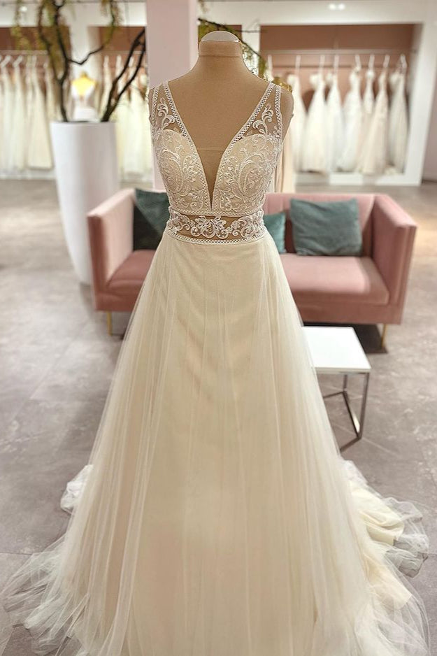 Long Sweetheart A-Line Tulle Appliques Lace Wedding Dress