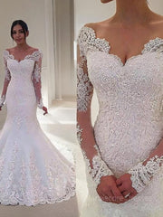 Trumpet/Mermaid V-neck Court Train Tulle Wedding Dresses With Appliques Lace